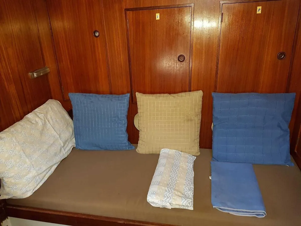 Stay On A Beautiful Ocean Going Classic Schooner! Barcelona Botel